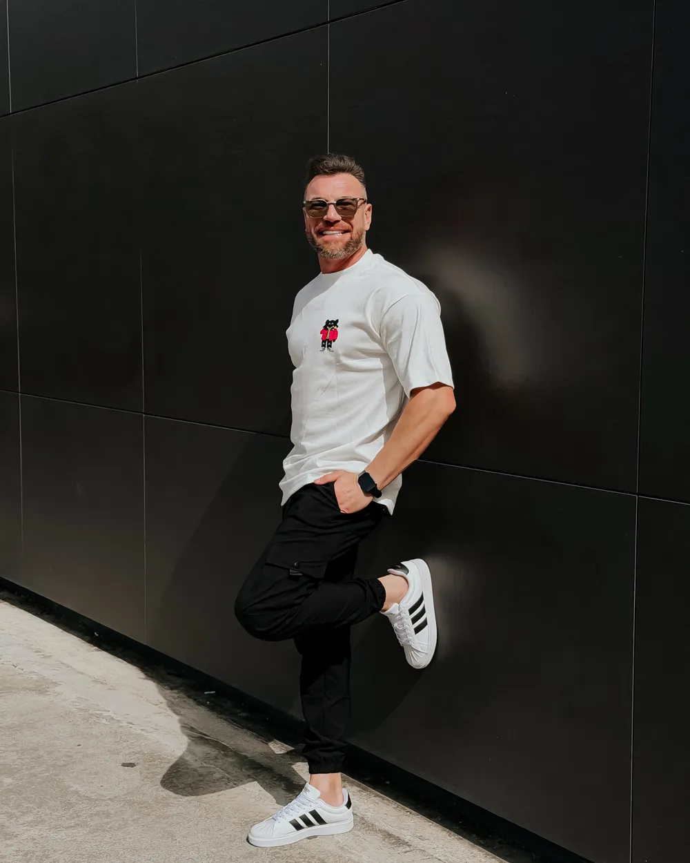 Camiseta oversized malhão suedine off-white, ângulo 1 de 2